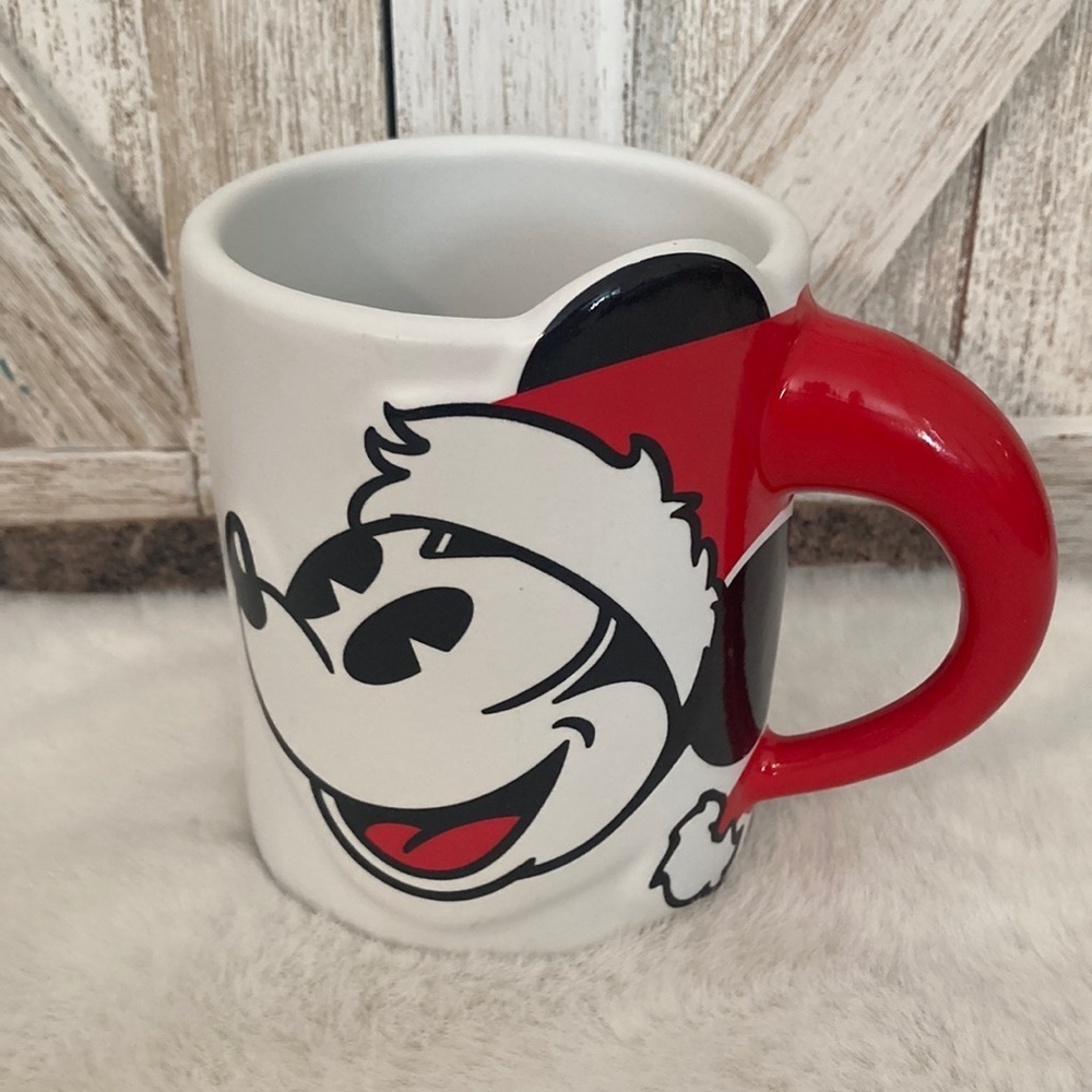 Hallmark Disney Mickey Mouse Christmas Mug